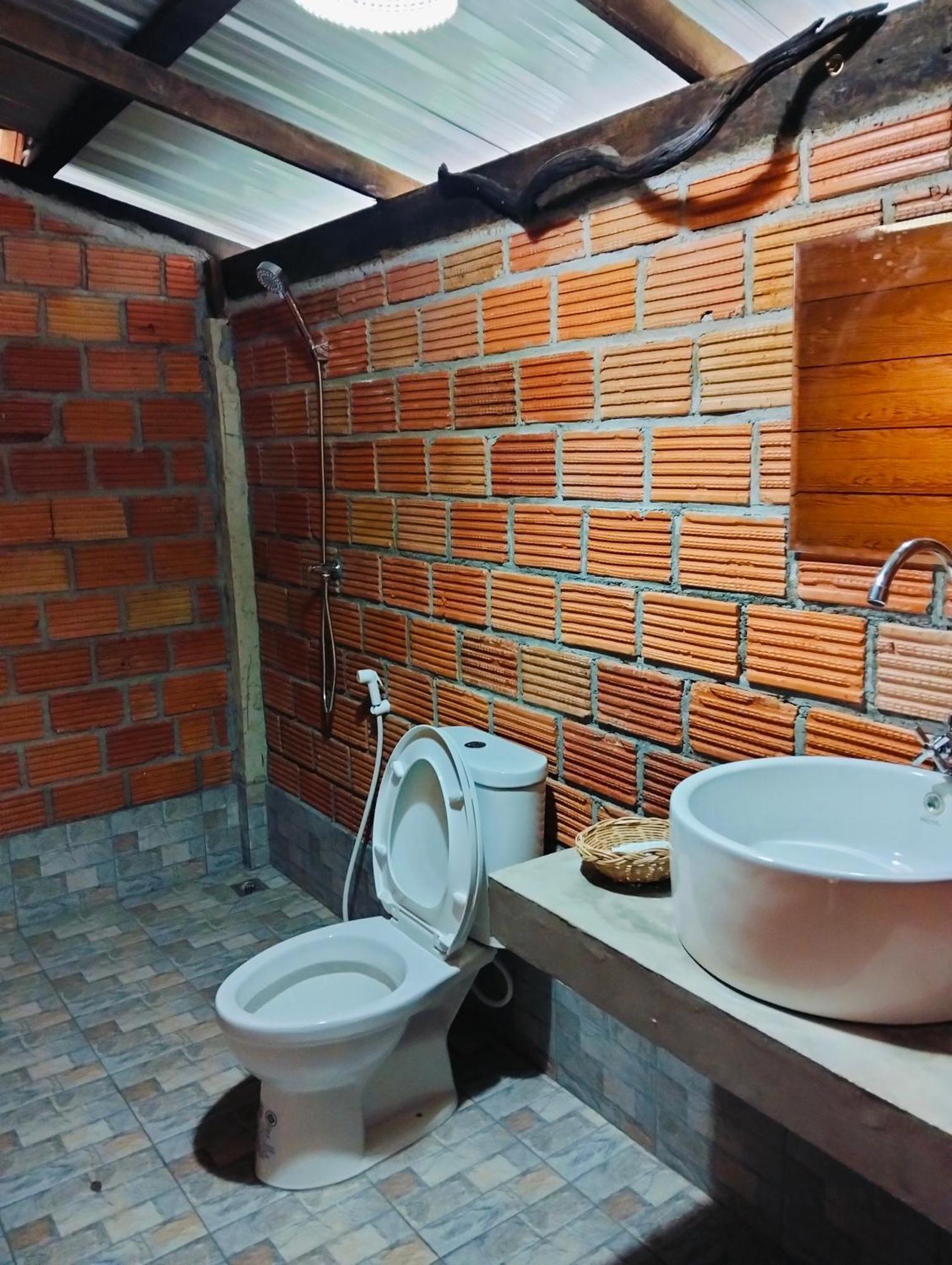 Проживание в семье Dahla Lanta Hut