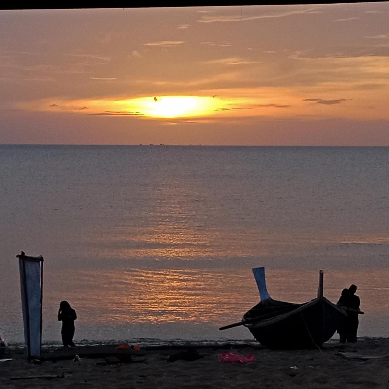 Dahla Lanta Hut * Ko Lanta